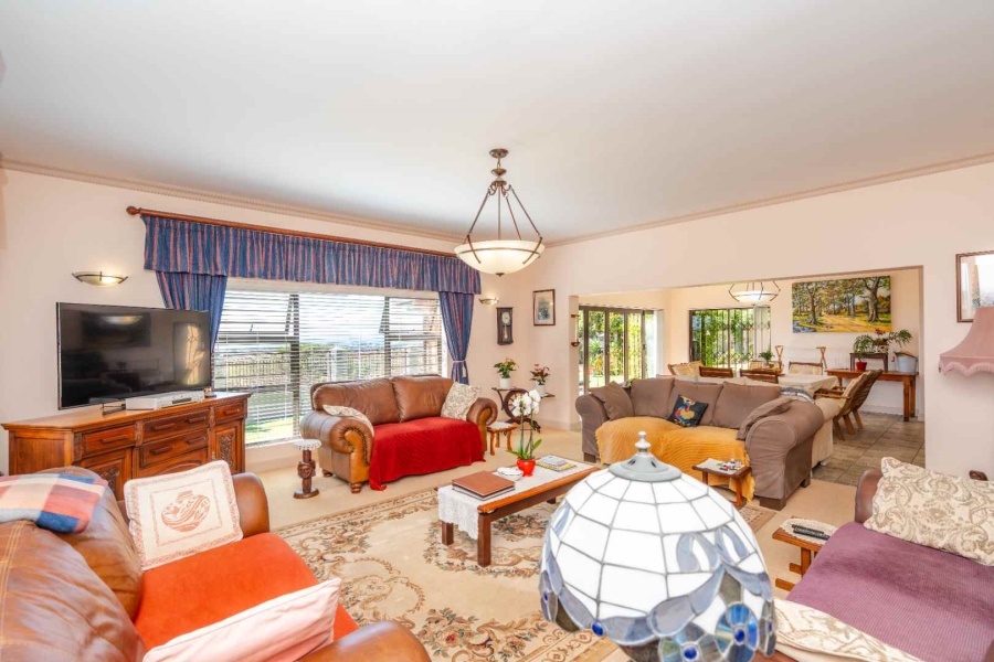 4 Bedroom Property for Sale in Myburgh Park Fase 2 Western Cape